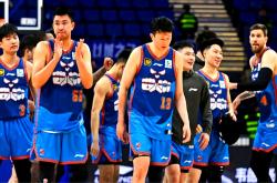 开云体育app-关于安徽男篮客场迎击广东队，西部竞争的信息