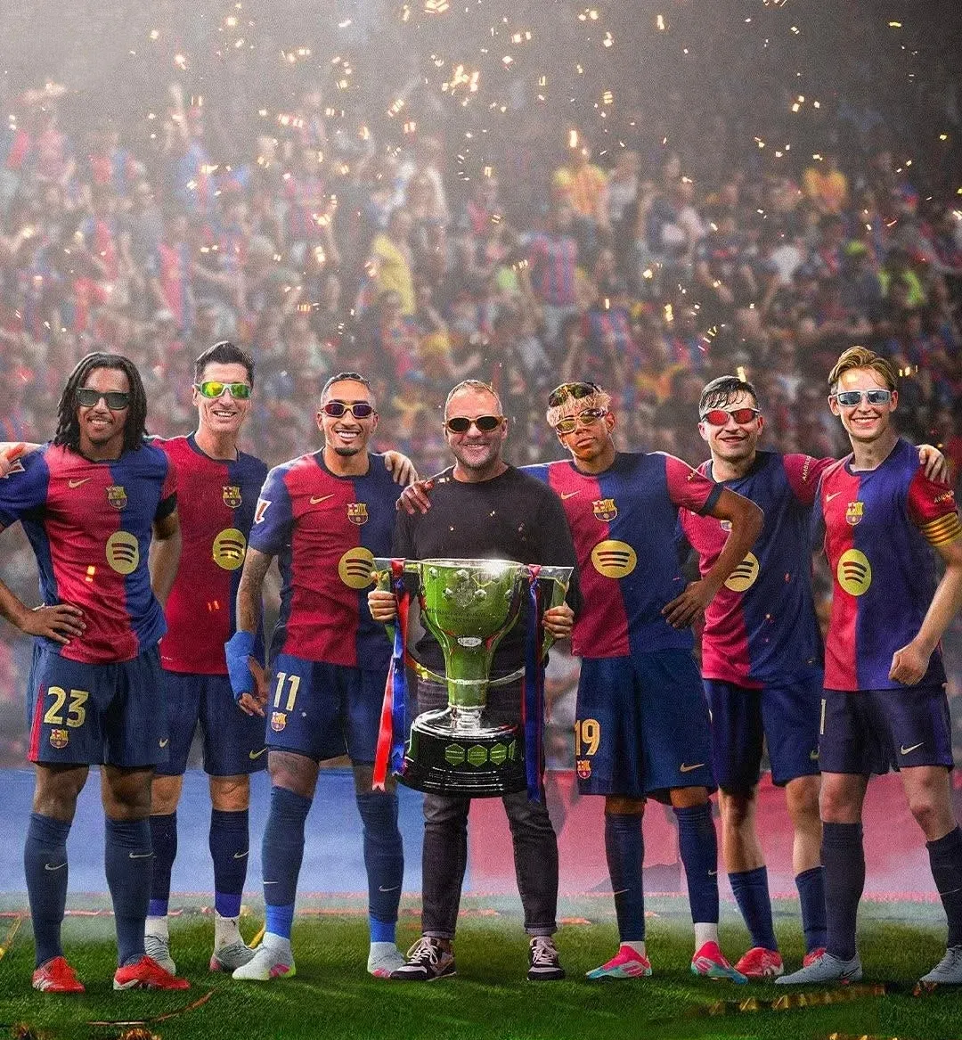 荷兰完胜巴萨，阿尔巴统治全场