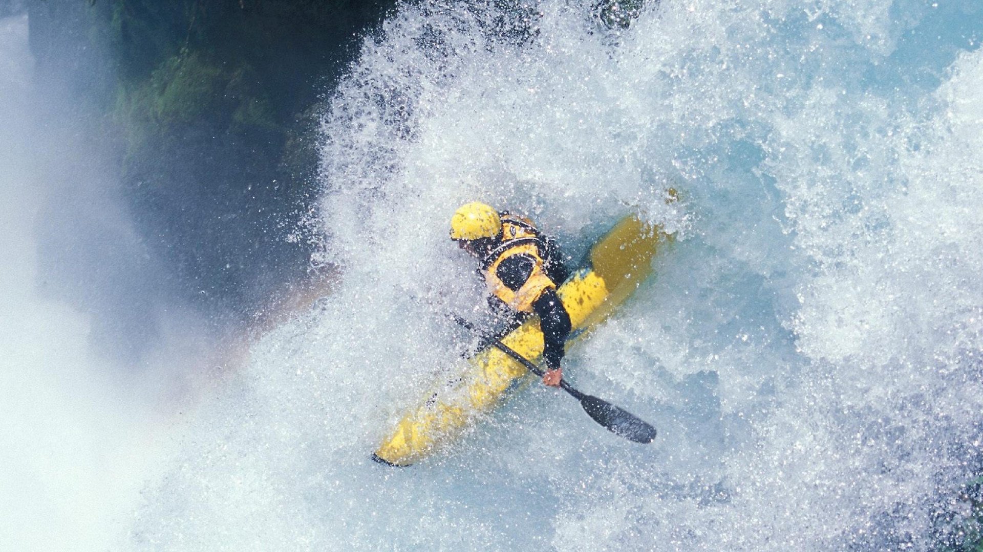 加勒比风暴与德甲曙光，从牙买加险胜到阿克接管争冠战的双重奏