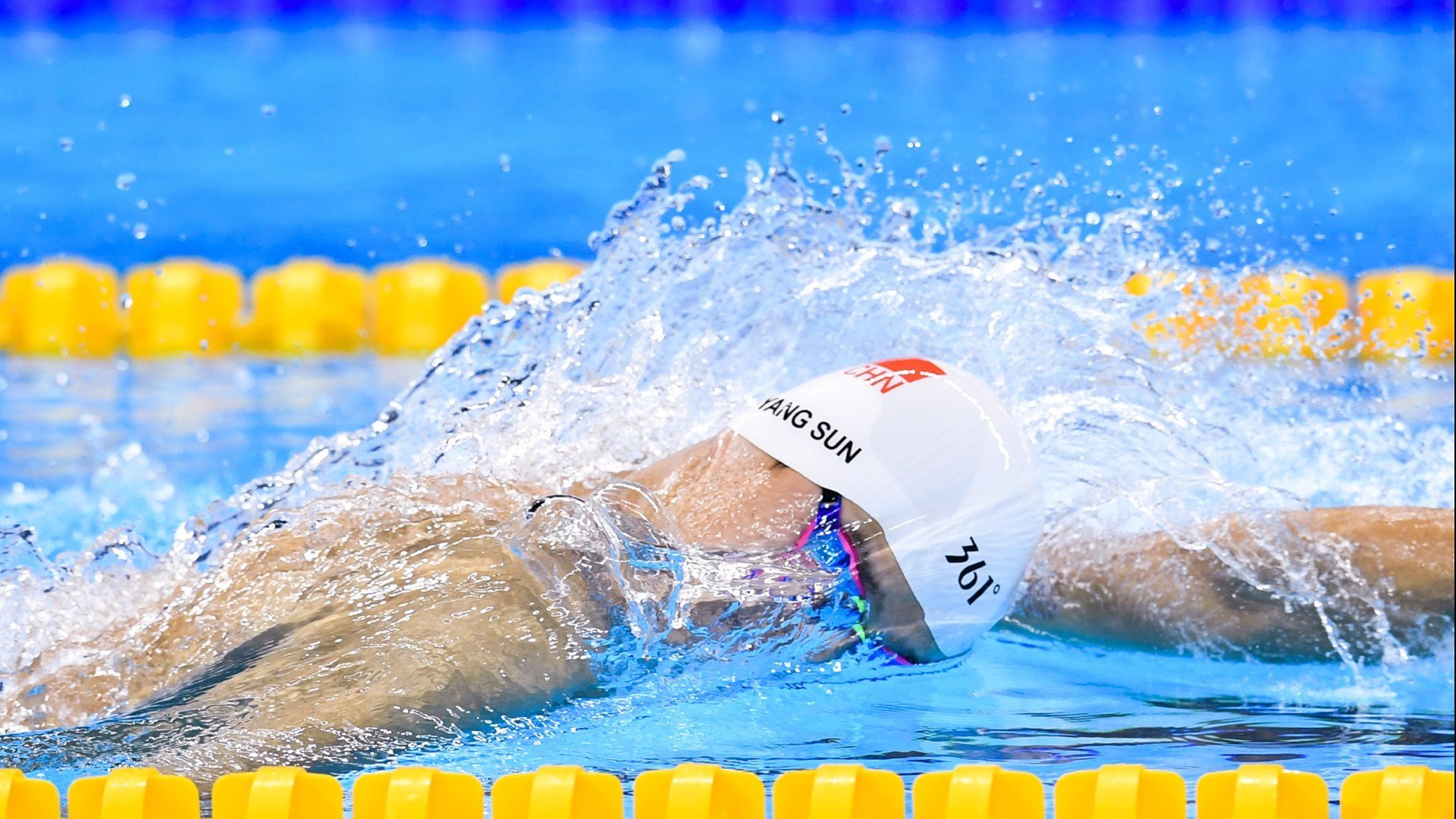 欧冠半决赛之夜,穆勒存在感拉满